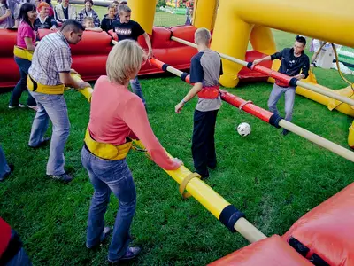 Gigantyczne Piłkarzyki - Park Atrakcji Mega Piłkarski - Dmuchańce Wynajem