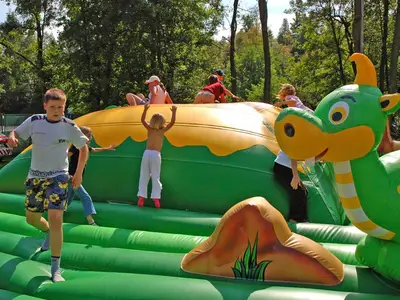 Miękka góra - Park Atrakcji Jaskiniowcy - Dmuchańce Wynajem