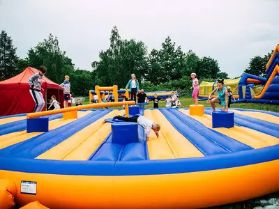Miotła - Zestaw Wielkiej Rywalizacji - Dmuchańce Wynajem