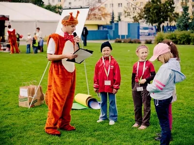 Animator zabaw z mikrofonem - Park Atrakcji Ekologiczny - Dmuchańce Wynajem
