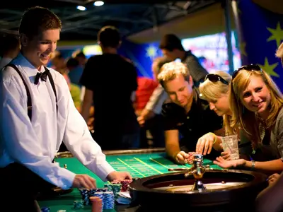 Zabawa w ruletką z obsługą krupiera - Park Atrakcji Las Vegas - Dmuchańce Wynajem