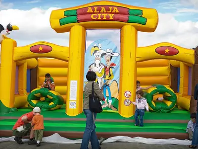 Plac zabaw Alaja - Park Atrakcji Country Alaja - Dmuchańce Wynajem