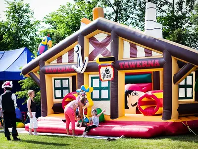 Plac zabaw Tawerna - Park Atrakcji Piracki - Dmuchańce Wynajem
