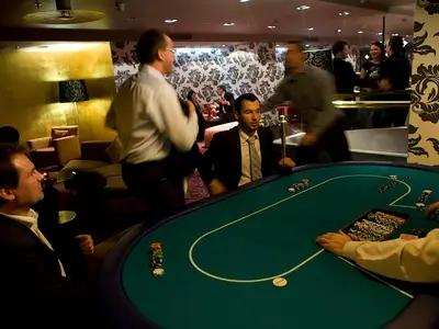 Poker texas holdem z obsługą krupiera - Zestaw Tematyczny lata 20 i 30 - Dmuchańce Wynajem