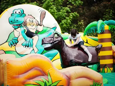 Rodeo Dinozaur - Park Atrakcji Jaskiniowcy - Dmuchańce Wynajem