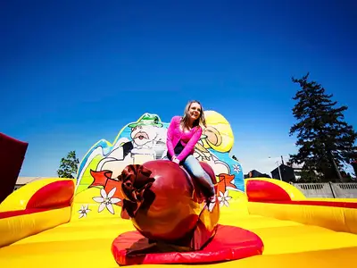 Rodeo Kiełbasa - Park Atrakcji Oktoberfest - Dmuchańce Wynajem