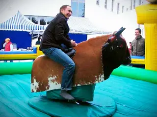 Symulator byk rodeo buffalo - Dmuchańce Wynajem
