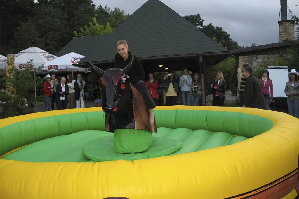 Symulator byka rodeo standard - Dmuchańce Wynajem