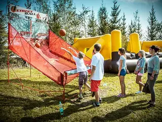 Turniej gry w koszykówkę - Dmuchańce Wynajem