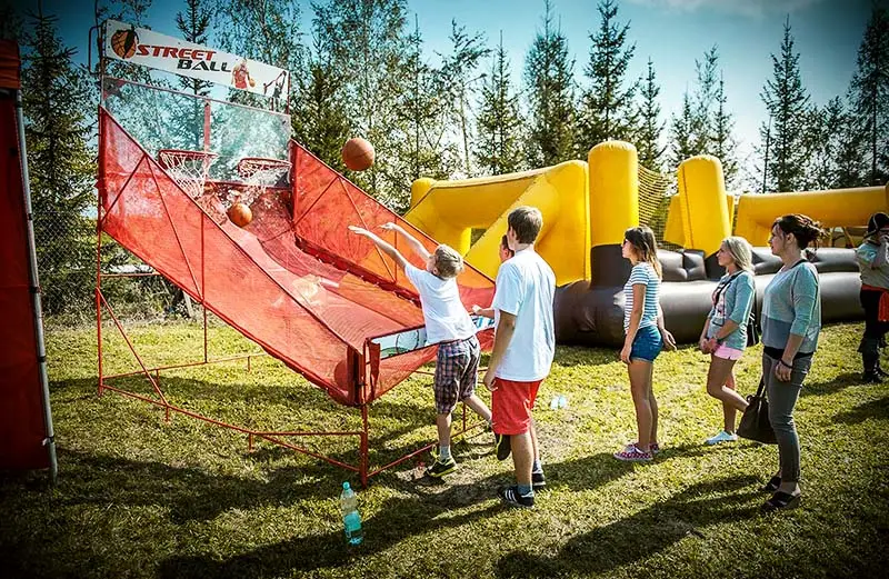 Turniej gry w koszykówkę - Dmuchańce Wynajem