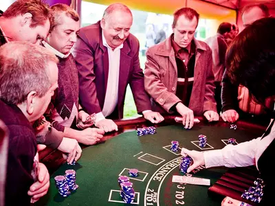 Zabawa w black jack'a z obsługą krupiera - Zestaw Tematyczny Las Vegas - Dmuchańce Wynajem