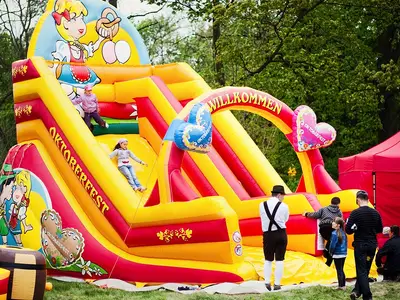 Zjeżdżalnia Bawaria - Park Atrakcji Oktoberfest - Dmuchańce Wynajem